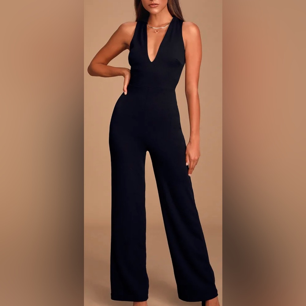 Large - LULUs black jumpsuit NWOT